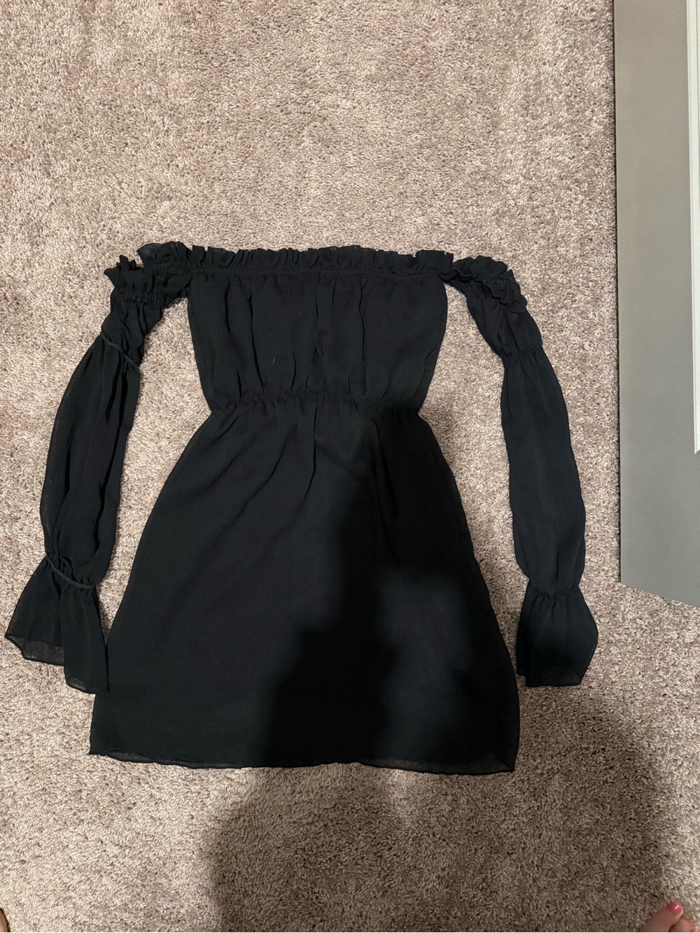 SHEIN Black Strapless Long-Sleeve Mini Dress